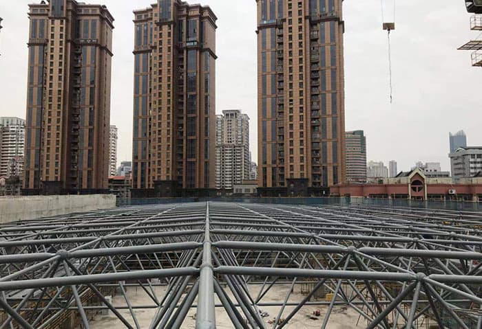 盖州螺栓球网架结构